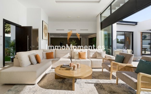 Revente - Villa - Marbella - Nueva Andalucía