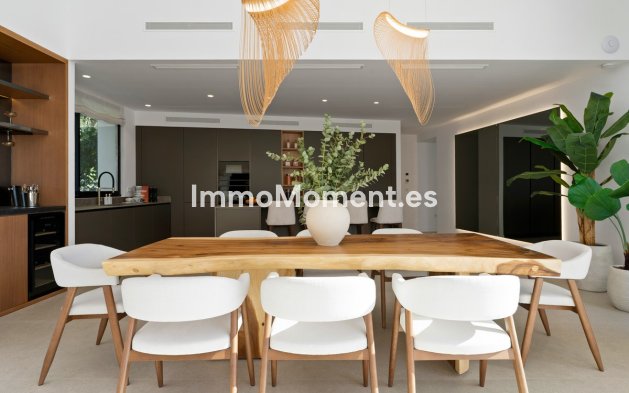 Revente - Villa - Marbella - Nueva Andalucía