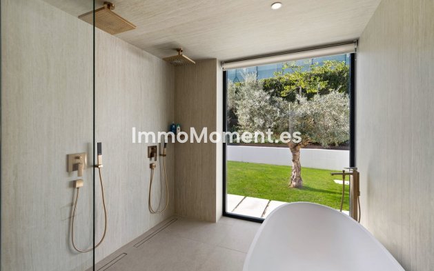 Revente - Villa - Marbella - Nueva Andalucía