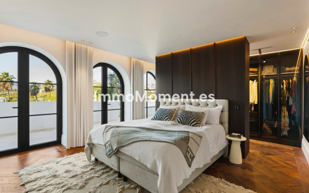 Wiederverkauf - Villa - Marbella - Nueva Andalucía