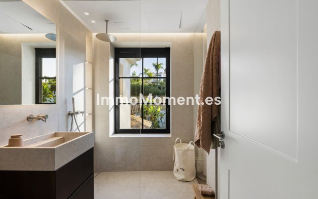 Wiederverkauf - Villa - Marbella - Nueva Andalucía