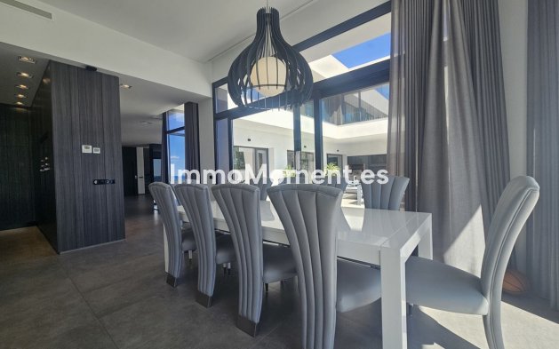 Resale - Villa - Orihuela - Cabo Roig