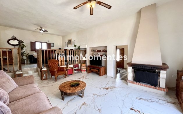 Wiederverkauf - Landhaus - Dolores - Dolores Centro