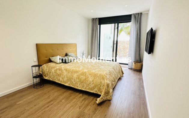 Wiederverkauf - Villa - Orihuela - Las Colinas Golf