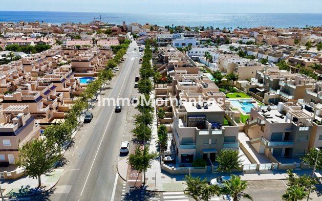 Resale - Villa - Pilar de la Horadada - Torre de la Horadada