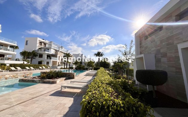 Wiederverkauf - Villa - Orihuela - Los Dolses