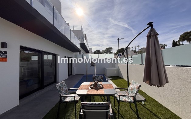 Resale - Villa - Orihuela - Villamartin
