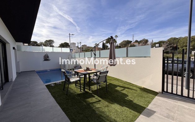 Resale - Villa - Orihuela - Villamartin