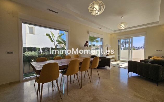 Wiederverkauf - Villa - Orihuela - La Zenia