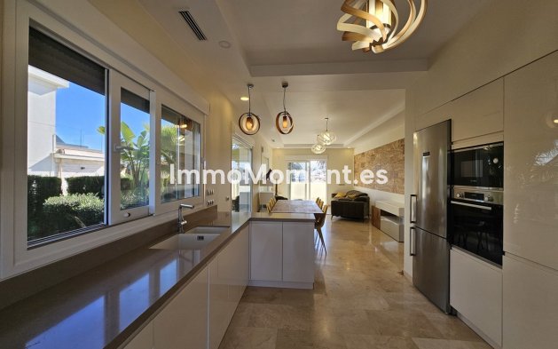 Wiederverkauf - Villa - Orihuela - La Zenia