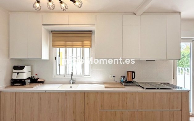 Resale - Villa - Orihuela - Villamartin