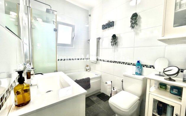 Bestaande woning - Villa - Orihuela - Villamartin