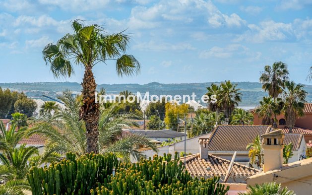 Revente - Villa - Torrevieja - Torrevieja Centro