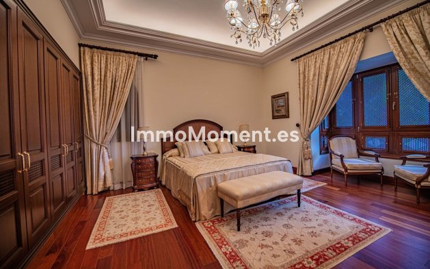 Resale - Villa - Marbella - Guadalmina Baja