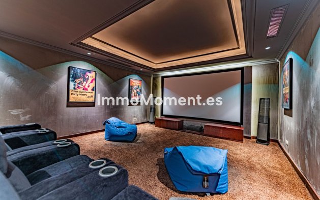 Resale - Villa - Marbella - Guadalmina Baja