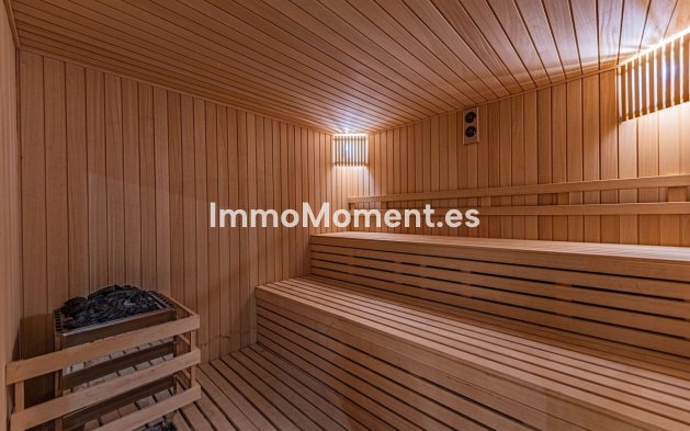 Resale - Villa - Marbella - Guadalmina Baja