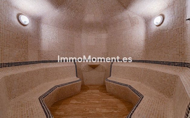 Resale - Villa - Marbella - Guadalmina Baja