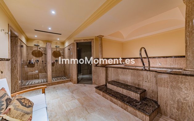 Resale - Villa - Marbella - Guadalmina Baja