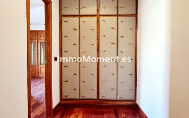 Revente - Villa - Fuengirola - Fuengirola Centro