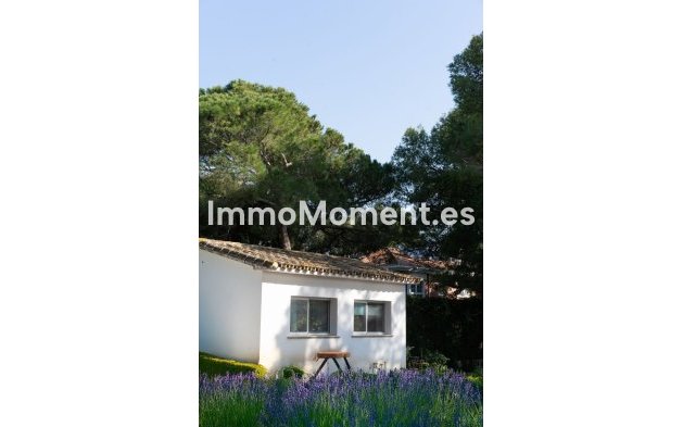 Revente - Villa - Marbella - Las Chapas