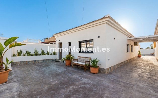 Revente - Villa - Torrevieja - El Chaparral