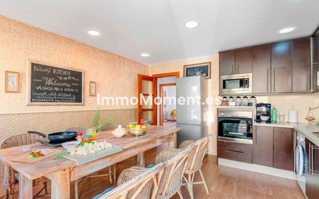 Resale - Detached villa - Alfaz del Pi - L'Alfás del Pi Centro