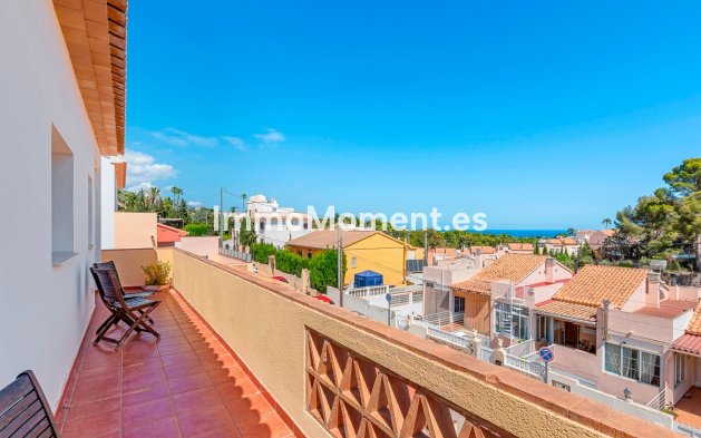 Resale - Detached villa - Alfaz del Pi - L'Alfás del Pi Centro