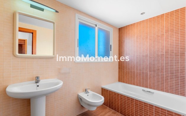 Resale - Detached villa - Alfaz del Pi - L'Alfás del Pi Centro