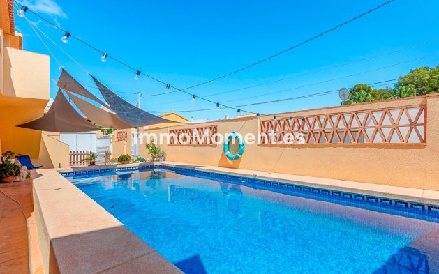 Resale - Detached villa - Alfaz del Pi - L'Alfás del Pi Centro