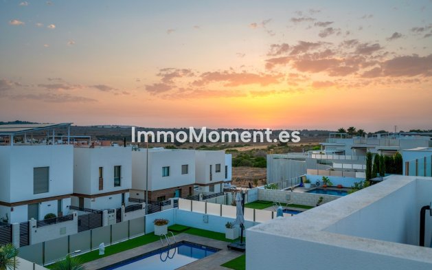 Bestaande woning - Villa - Orihuela - Villamartin