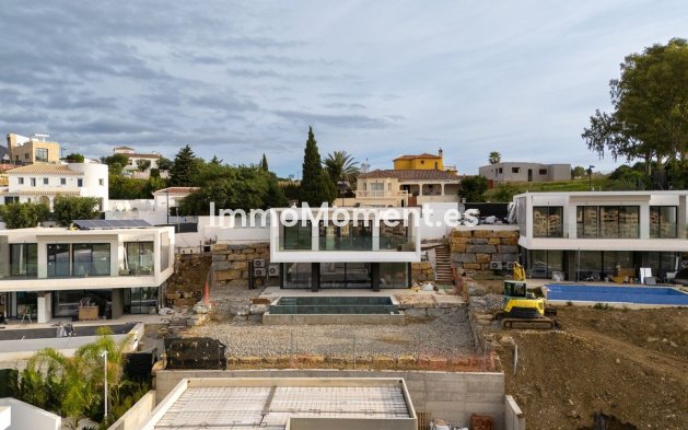 Resale - Villa - Estepona - Valle Romano