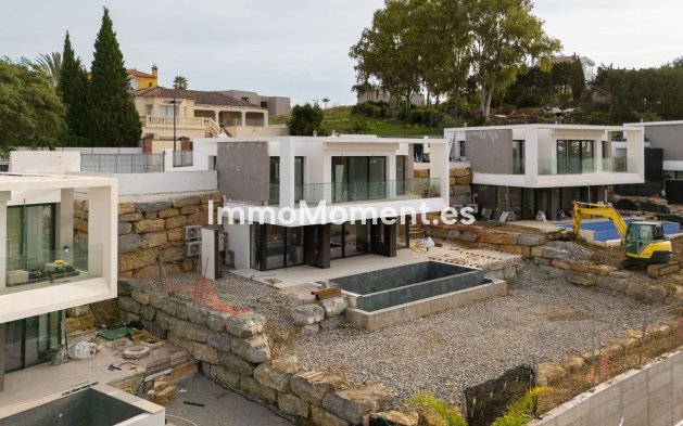 Resale - Villa - Estepona - Valle Romano
