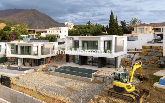 Resale - Villa - Estepona - Valle Romano