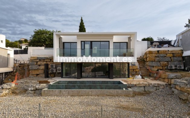 Resale - Villa - Estepona - Valle Romano