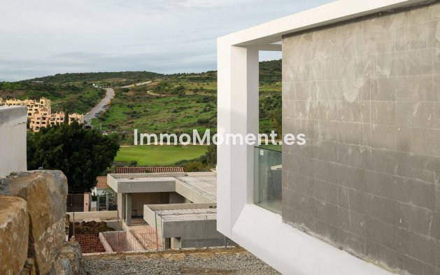 Resale - Villa - Estepona - Valle Romano