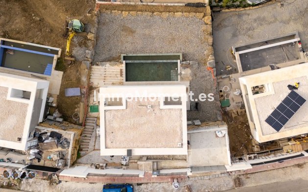 Resale - Villa - Estepona - Valle Romano