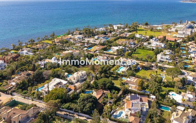 Revente - Villa - Marbella - Guadalmina Baja