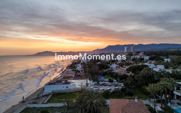Resale - Villa - Marbella - Marbesa