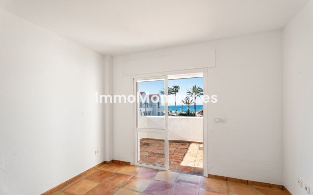 Resale - Villa - Marbella - Marbesa