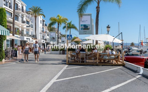 Wiederverkauf - Wohnung - Marbella - Puerto Banús