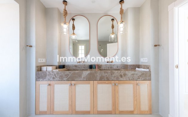 Revente - Villa - Marbella - Puerto Banús