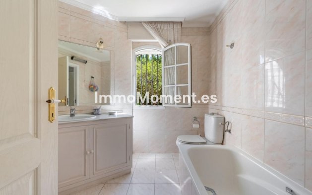 Wiederverkauf - Villa - Marbella - Marbella Centro