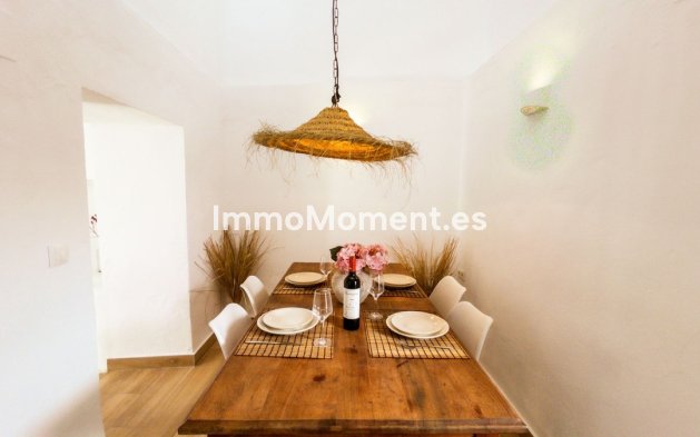 Revente - Maison mitoyenne - Intérieur                       - Guaro