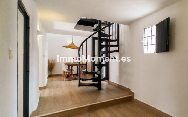 Revente - Maison mitoyenne - Intérieur                       - Guaro