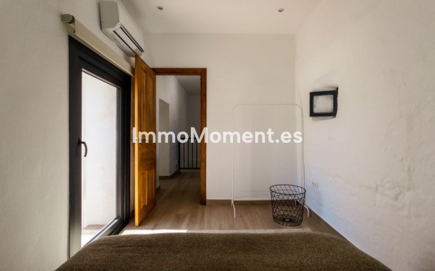 Revente - Maison mitoyenne - Intérieur                       - Guaro