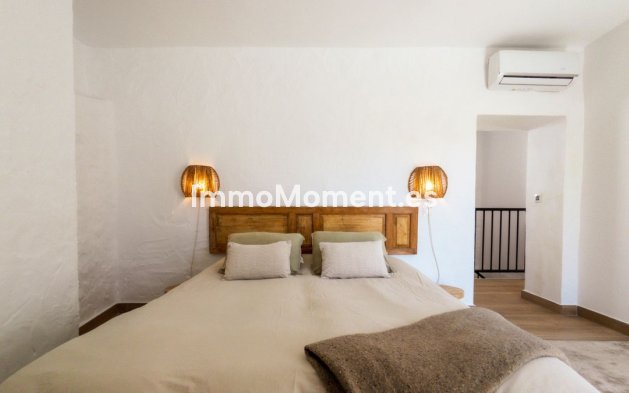 Revente - Maison mitoyenne - Intérieur                       - Guaro