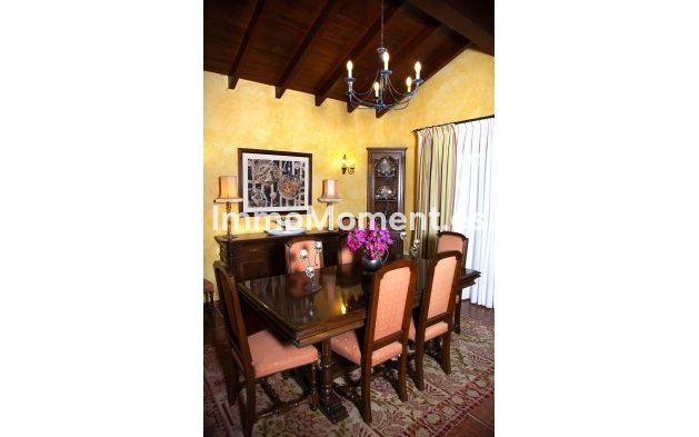 Reventa - Villa independiente - Mijas - La Cala Golf