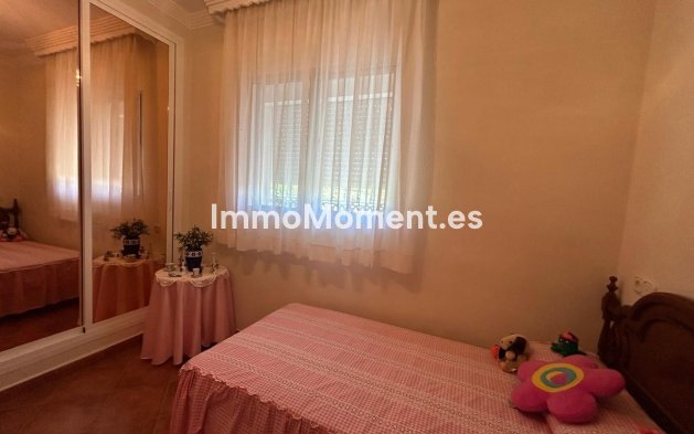 Wiederverkauf - Villa -   Inländisch - Alora