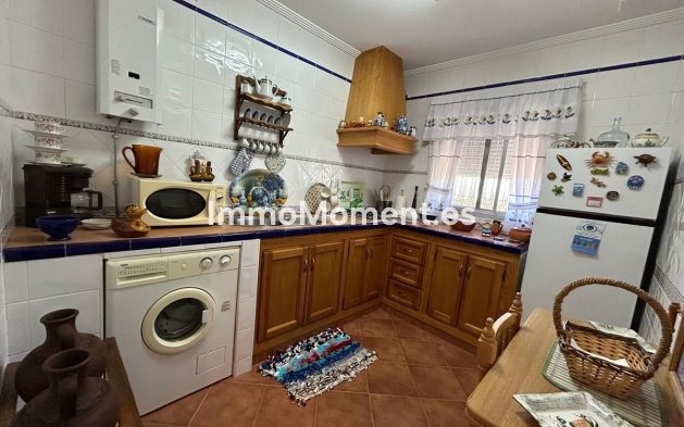 Wiederverkauf - Villa -   Inländisch - Alora