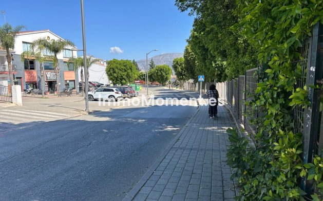 Wiederverkauf - Villa -   Inländisch - Alora